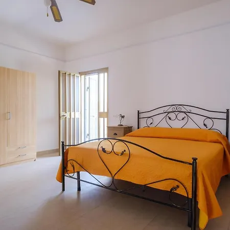 Casa La Torre Due Nyaraló *